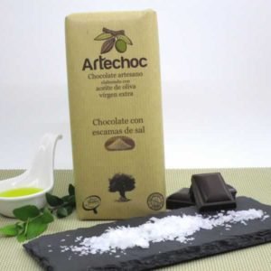 Tableta de chocolate negro artesano con aceite de oliva virgen extra (AOVE) y escamas de sal 105 g - Artechoc